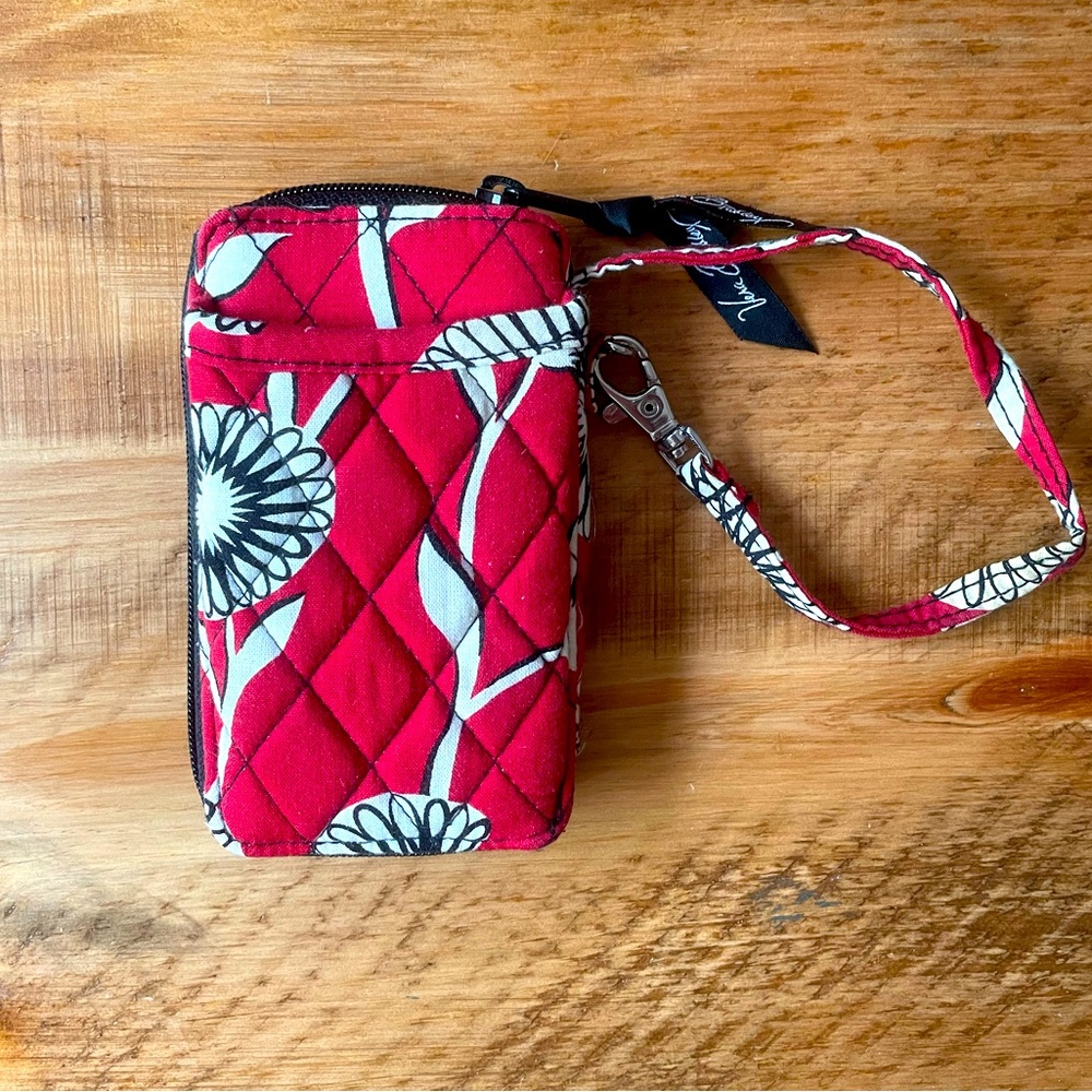 Vera Bradley Wrist Wallet in Deco Daisy